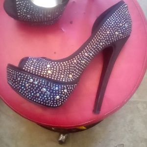 Bakers stilettos, size 5, black